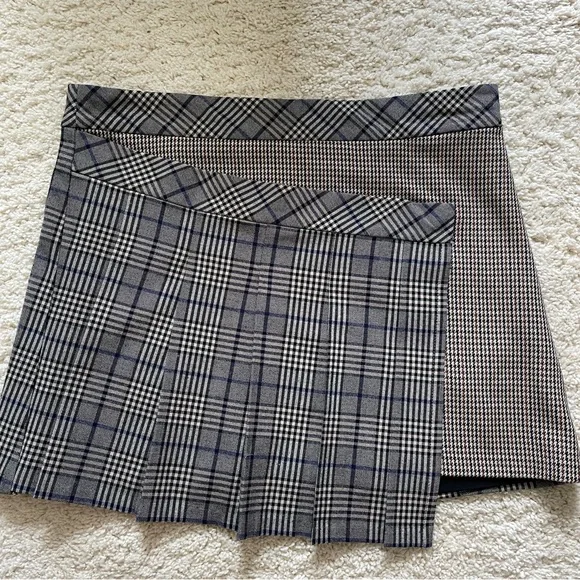 Steve Madden Women's Jeanne Skirt, Brown Plaid Mix, Sz 4 NWT - Picture 3 of 8